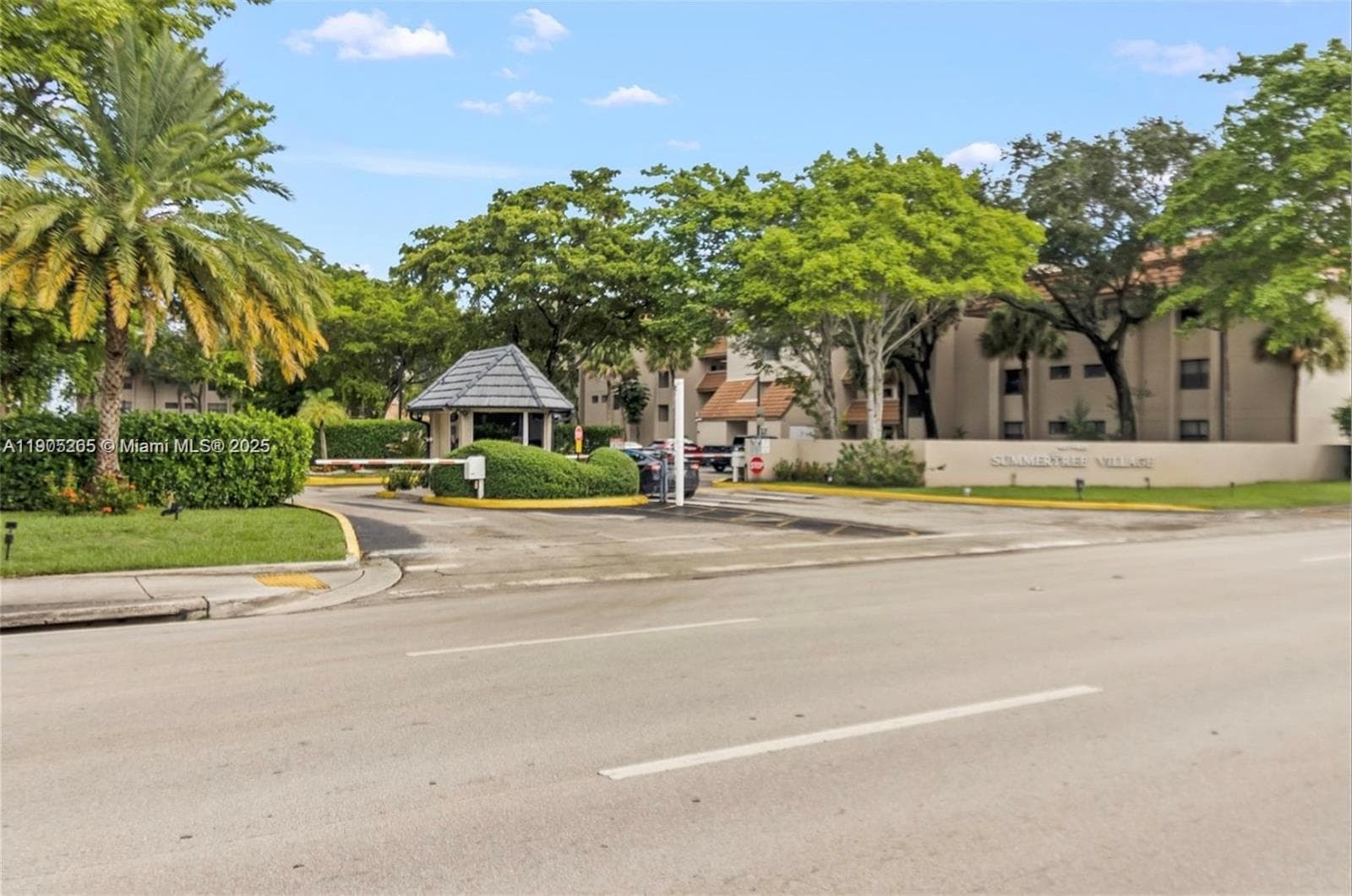 SummerTree Village · #402-2 in Miami - Photo 42
