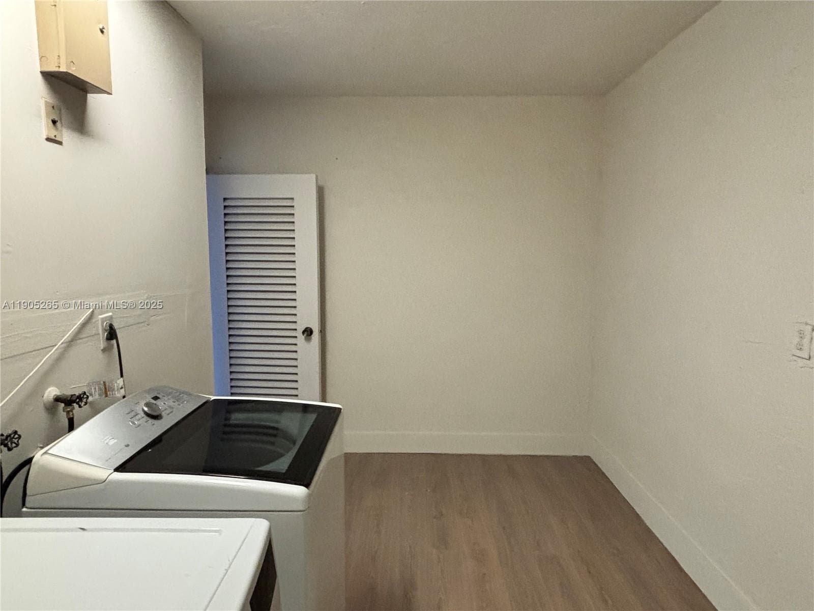 SummerTree Village · #402-2 in Miami - Photo 30