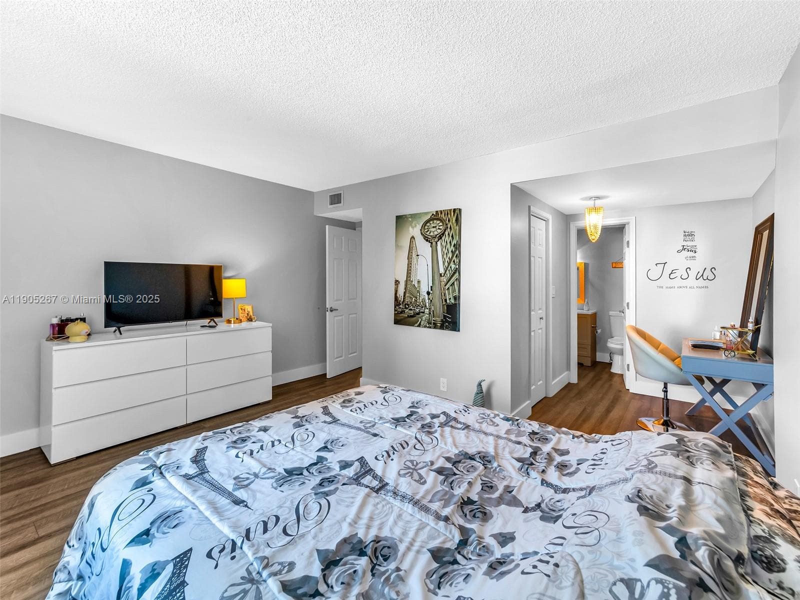Hillcrest Condominium · #907 in Hollywood - Photo 14