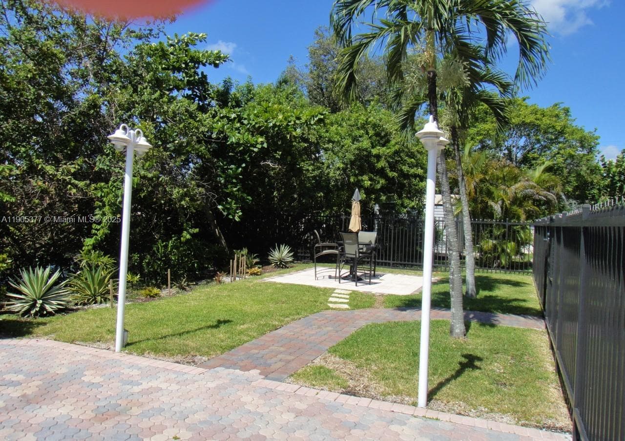 MANOR GROVE VILLAGE ONE I · #206B in Wilton Manors - Photo 23