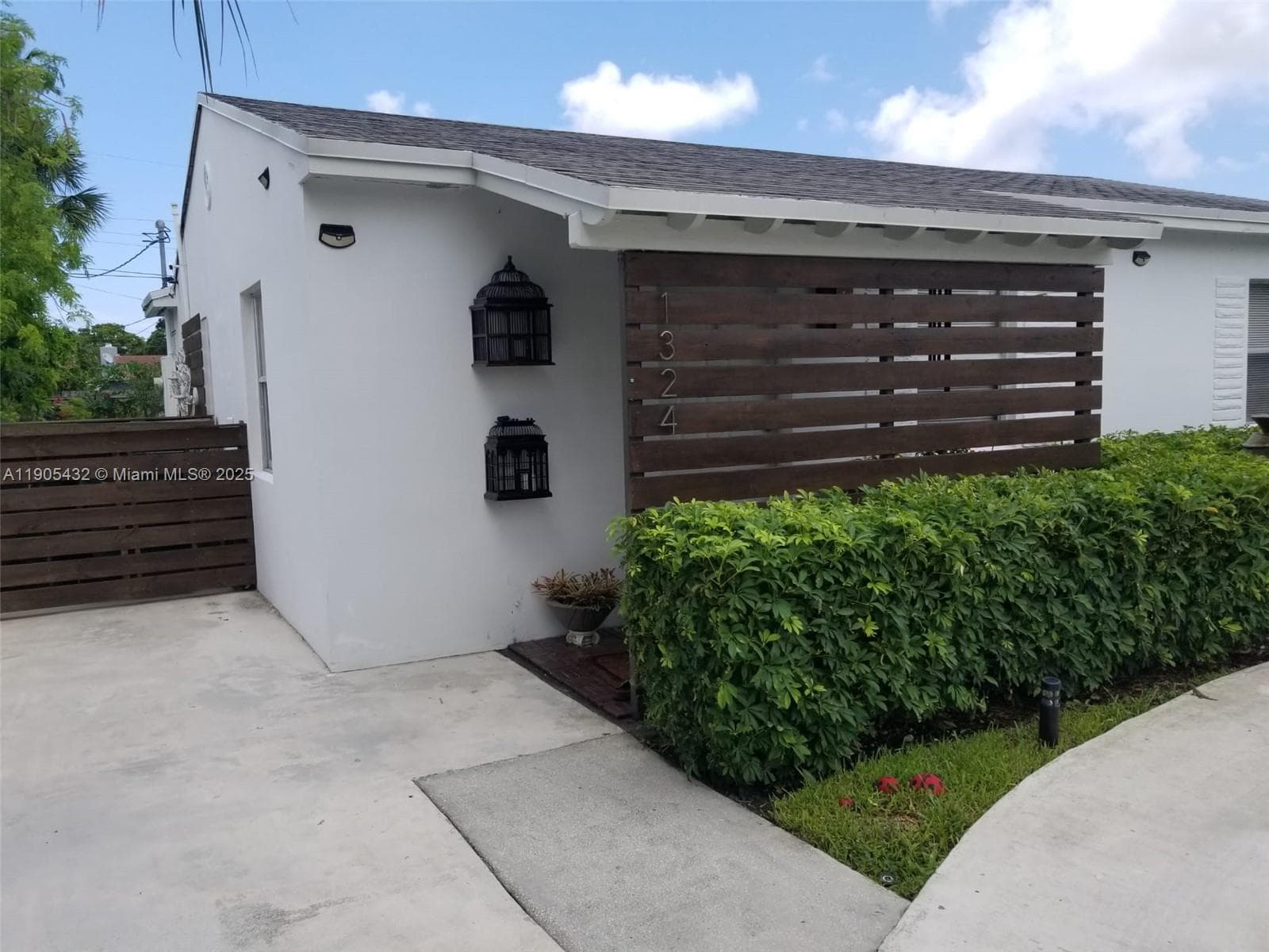 1324 NW 1st Ave #0 photo 5