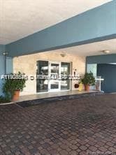 PORT ROYALE CONDO · #607 in Miami Beach - Photo 2