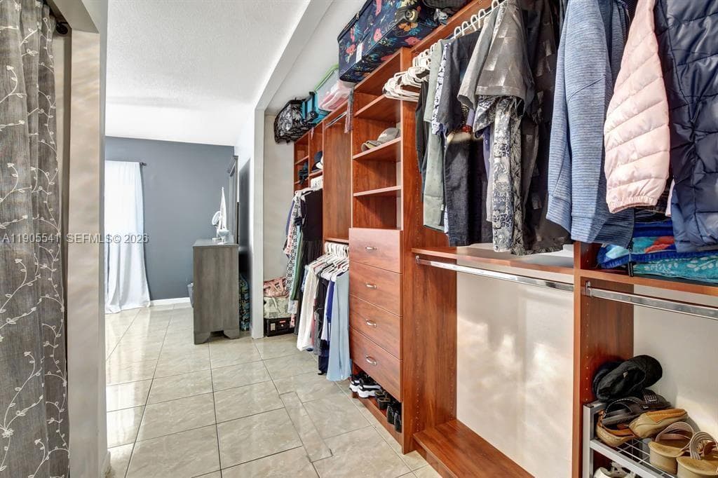 MEADOW BROOK TOWERS · #107 in Hallandale Beach - Photo 22