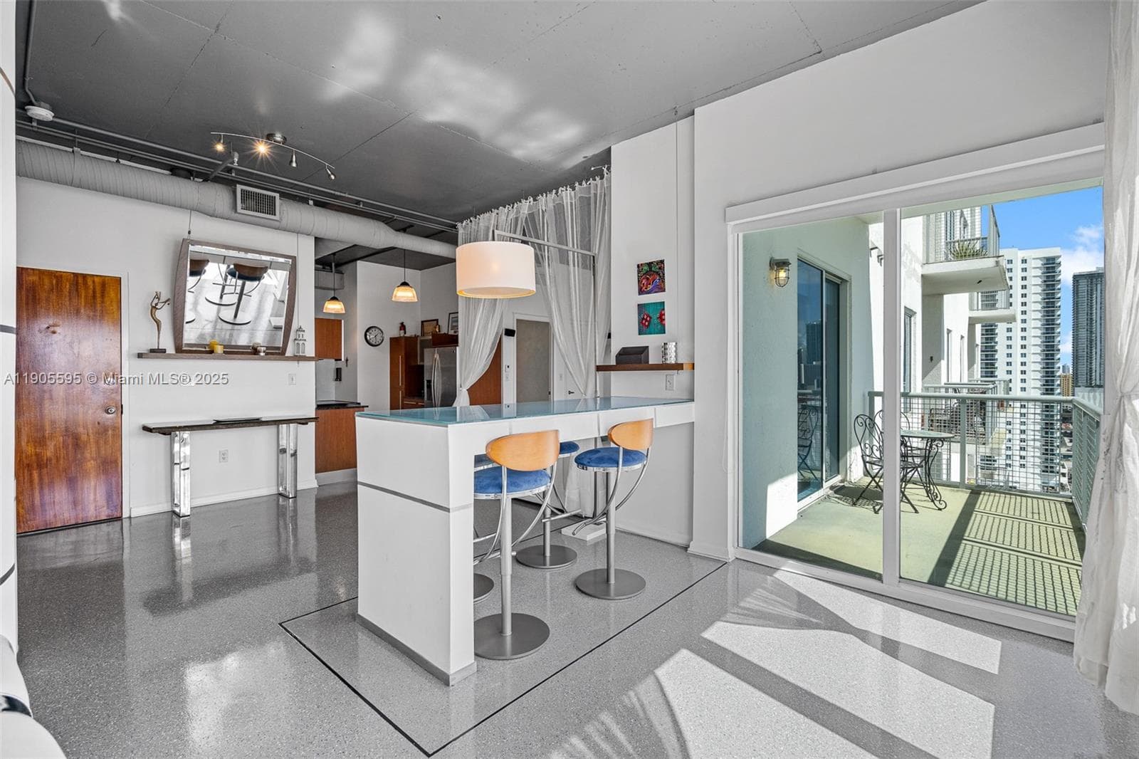 NEO CONDO · #PHI11 in Miami - Photo 22