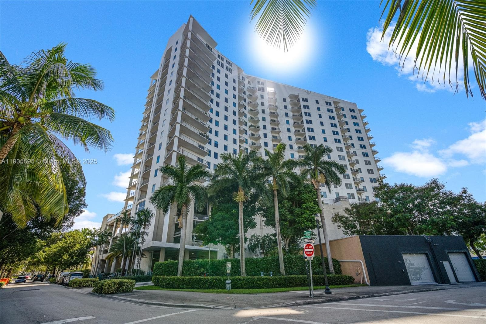 NEO CONDO · #PHI11 in Miami - Photo 33