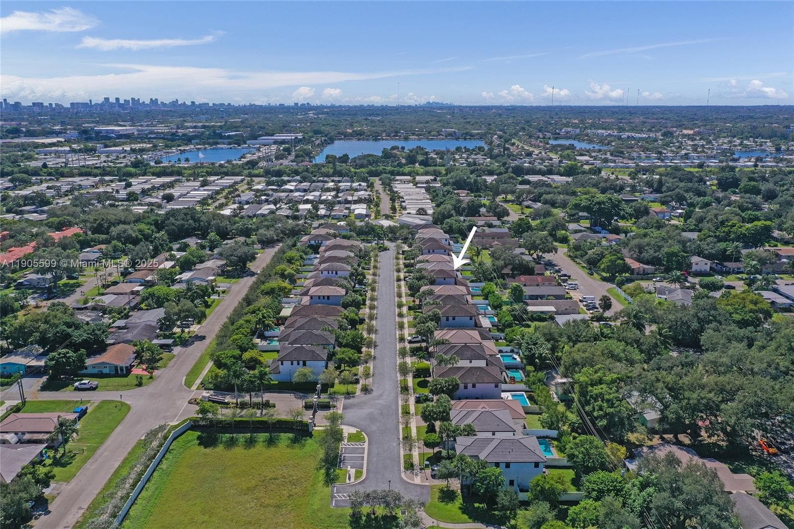 4947 Whispering Way photo 57