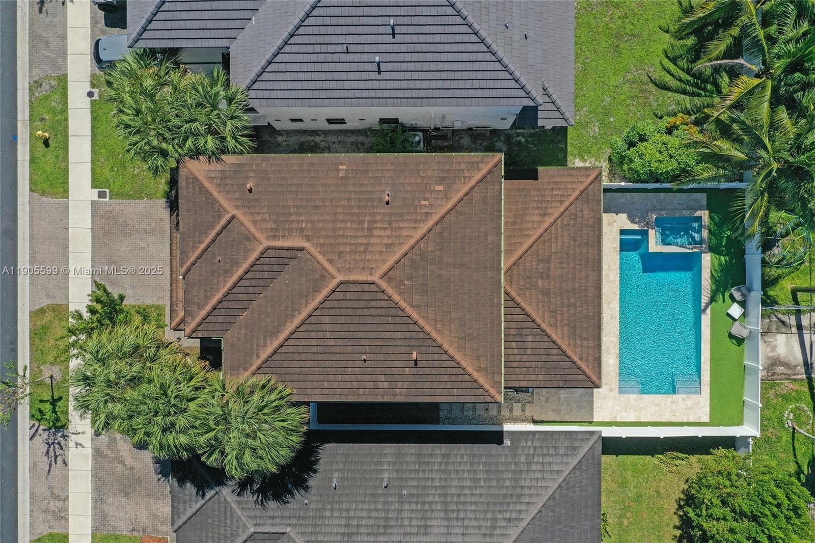 4947 Whispering Way photo 55