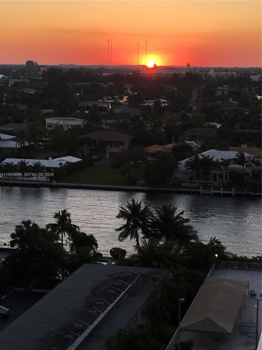 HEMISPHERES CONDO · #12J in Hallandale Beach - Photo 19
