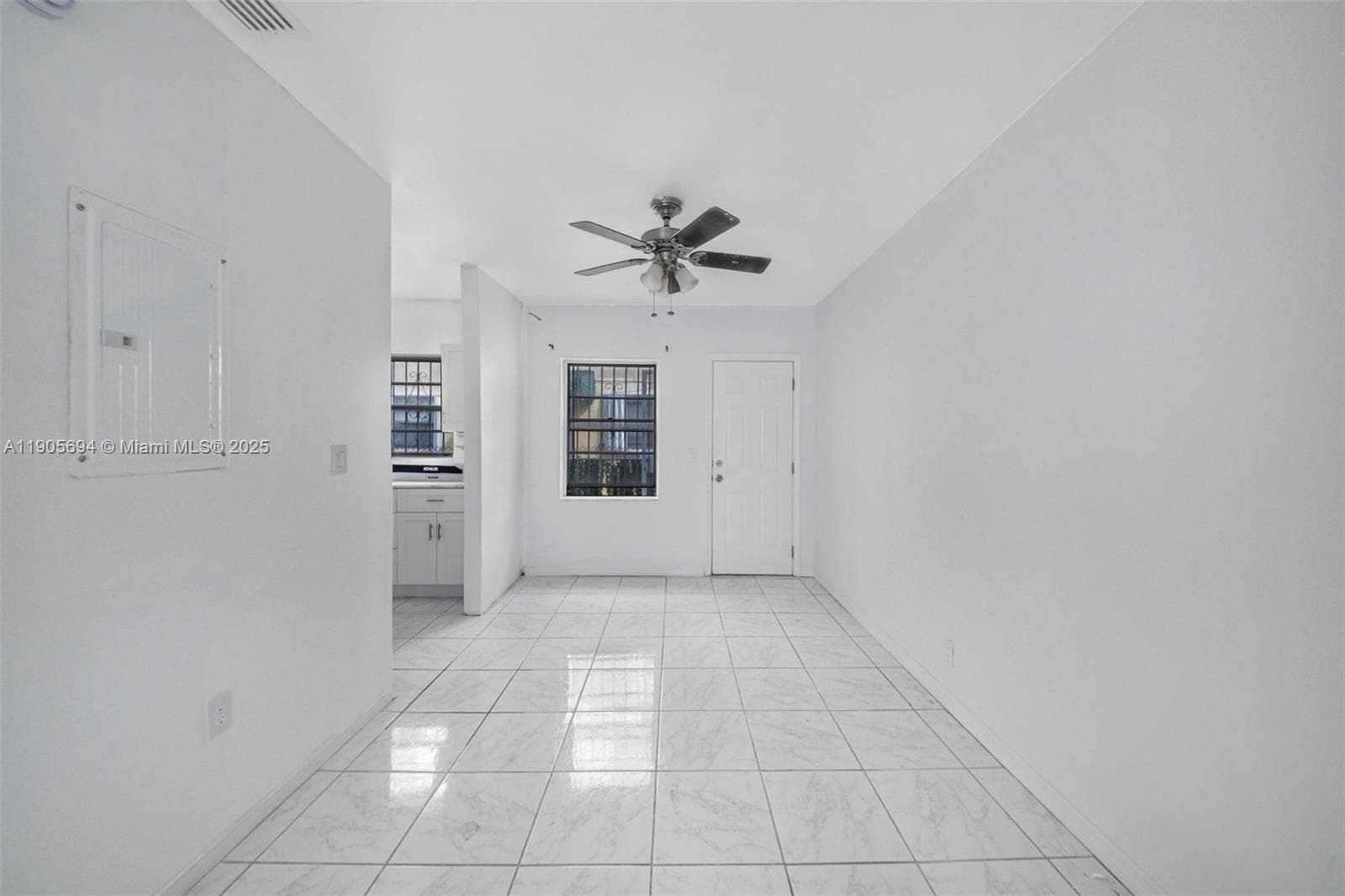 Dining Room, 2nd entrance, next to Kitchen
