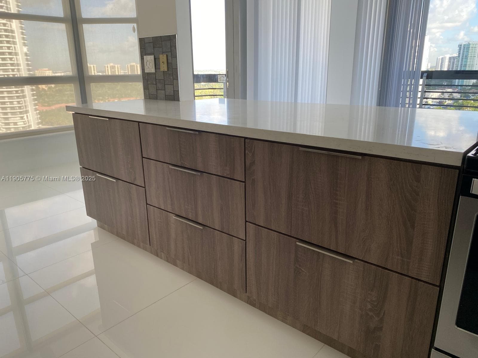 Mystic Pointe Tower 200 · #2306 in Aventura - Photo 9