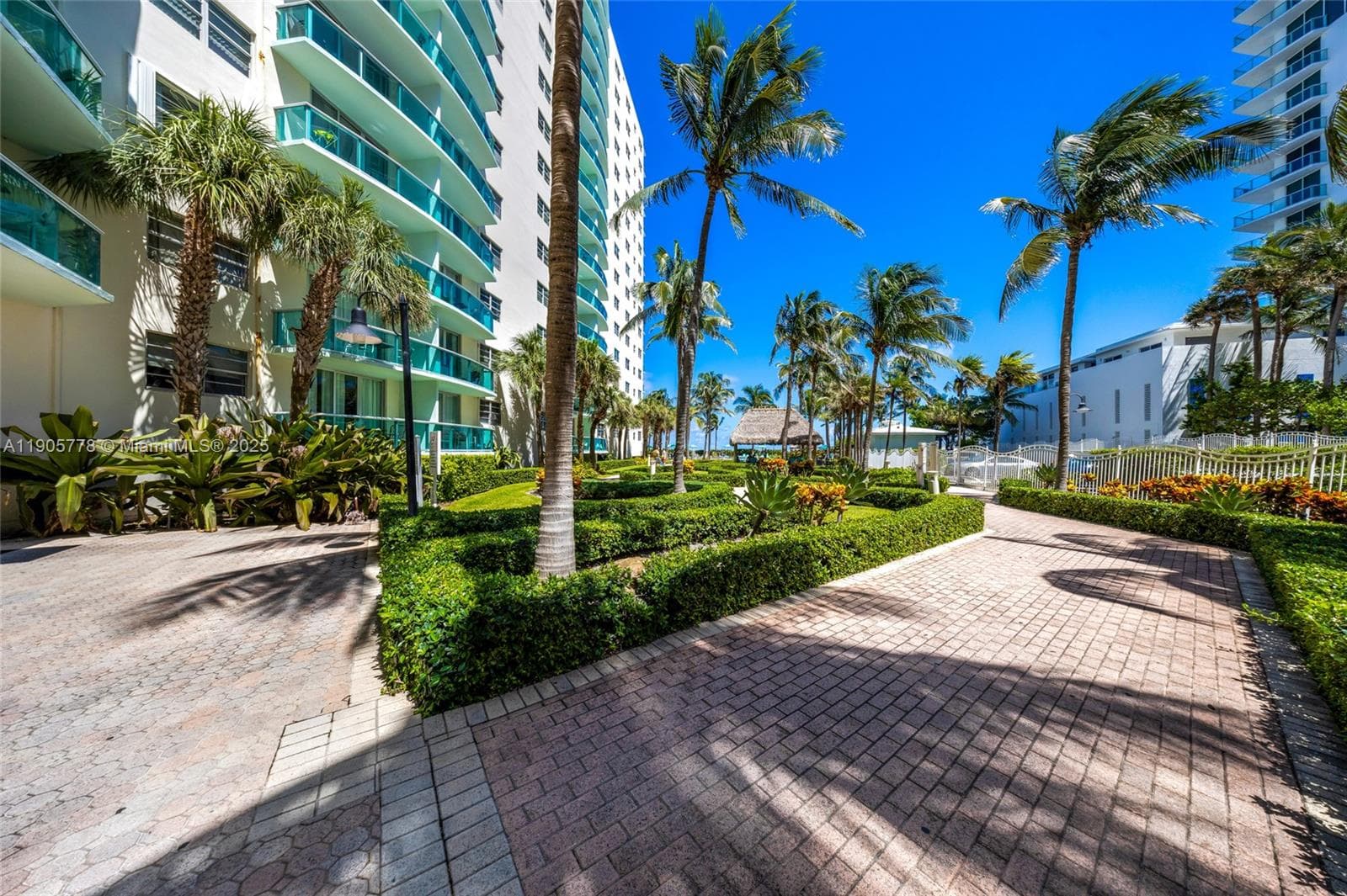 Tides on Hollywood Beach · #15R in Hollywood - Photo 27