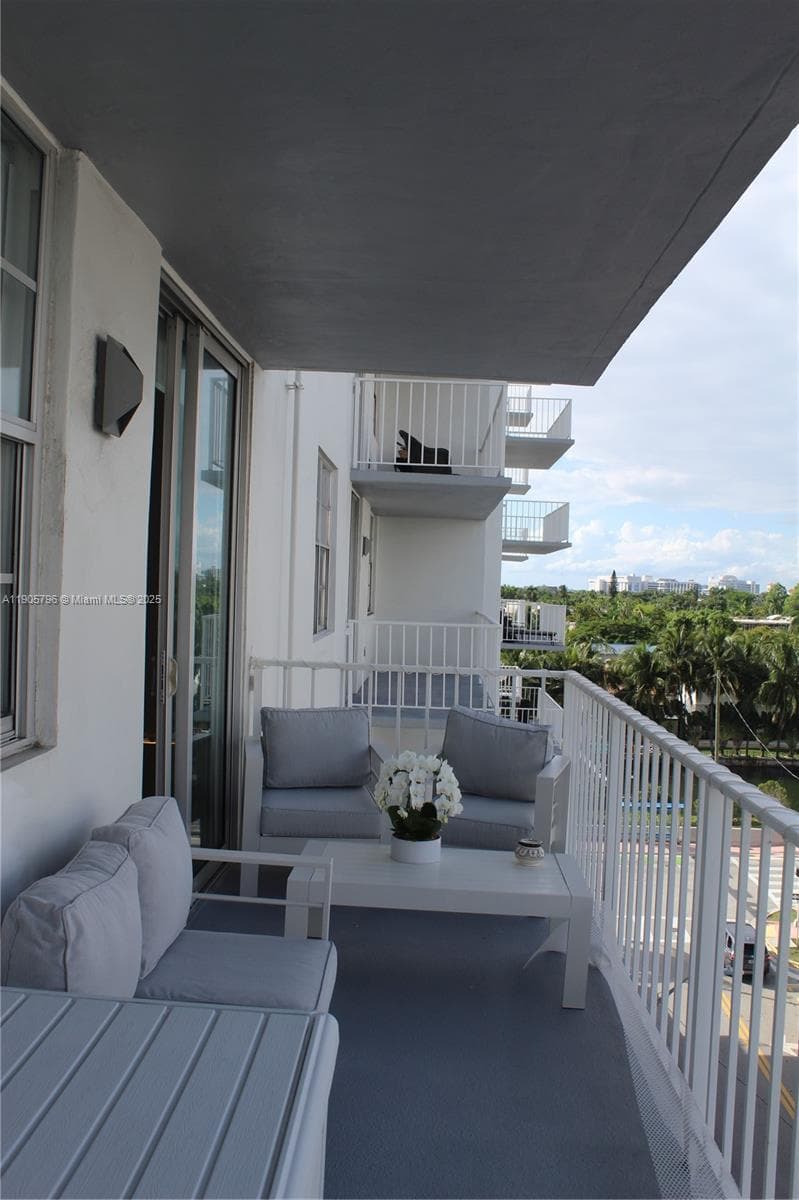 CLEARVIEW TOWERS CONDO · #608 in Miami Beach - Photo 17