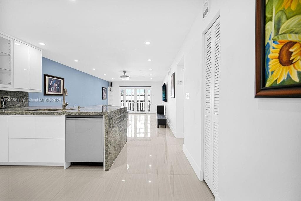FOURTH GULFSTREAM GARDEN · #223 in Hallandale Beach - Photo 15