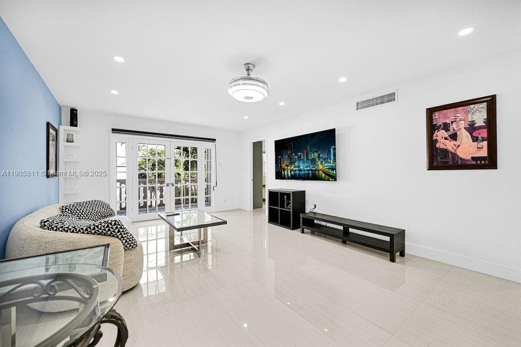 FOURTH GULFSTREAM GARDEN · #223 in Hallandale Beach - Photo 19