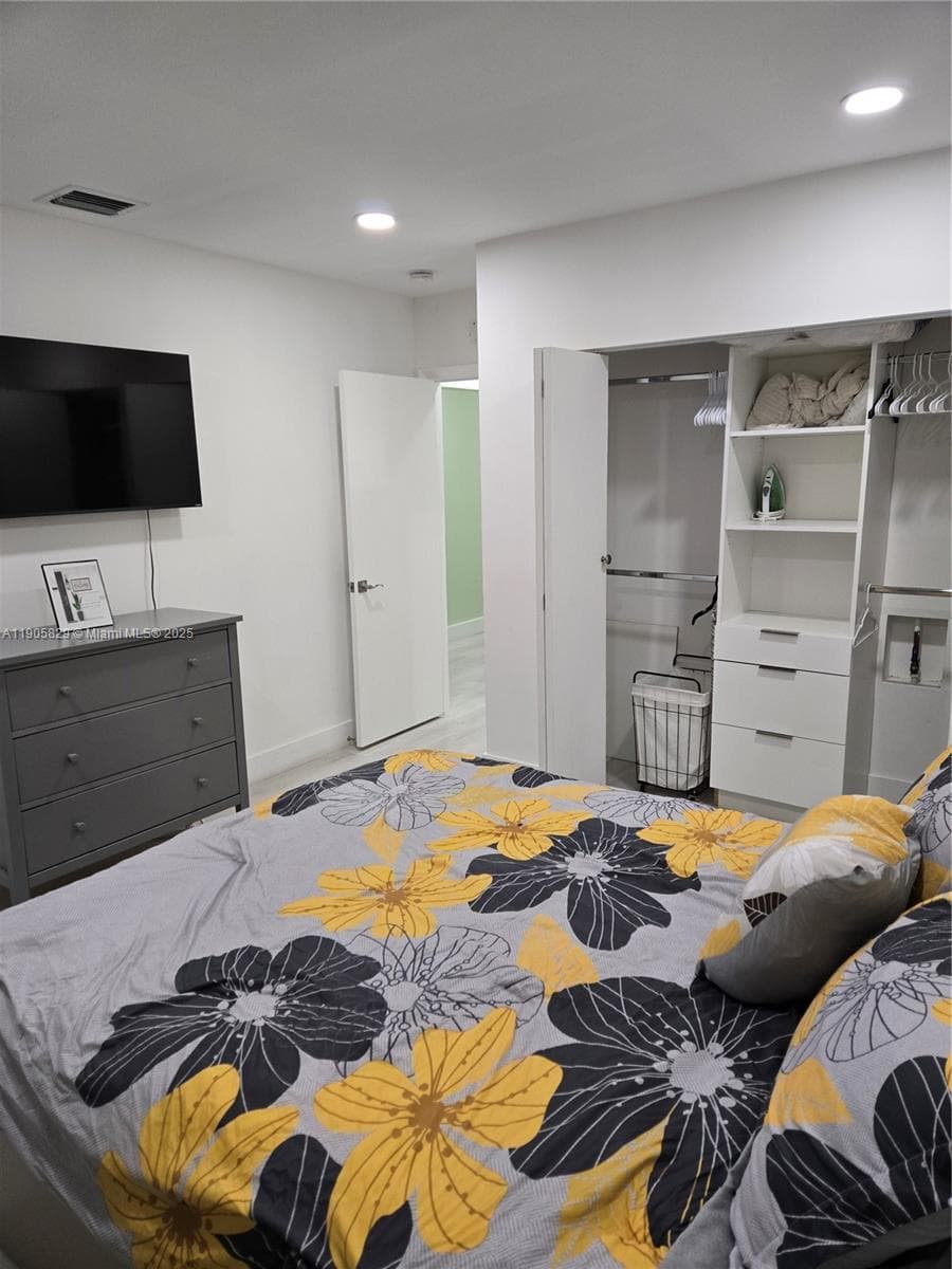 STAR LAKES ESTATES NO 8 C · #827 in Miami - Photo 9