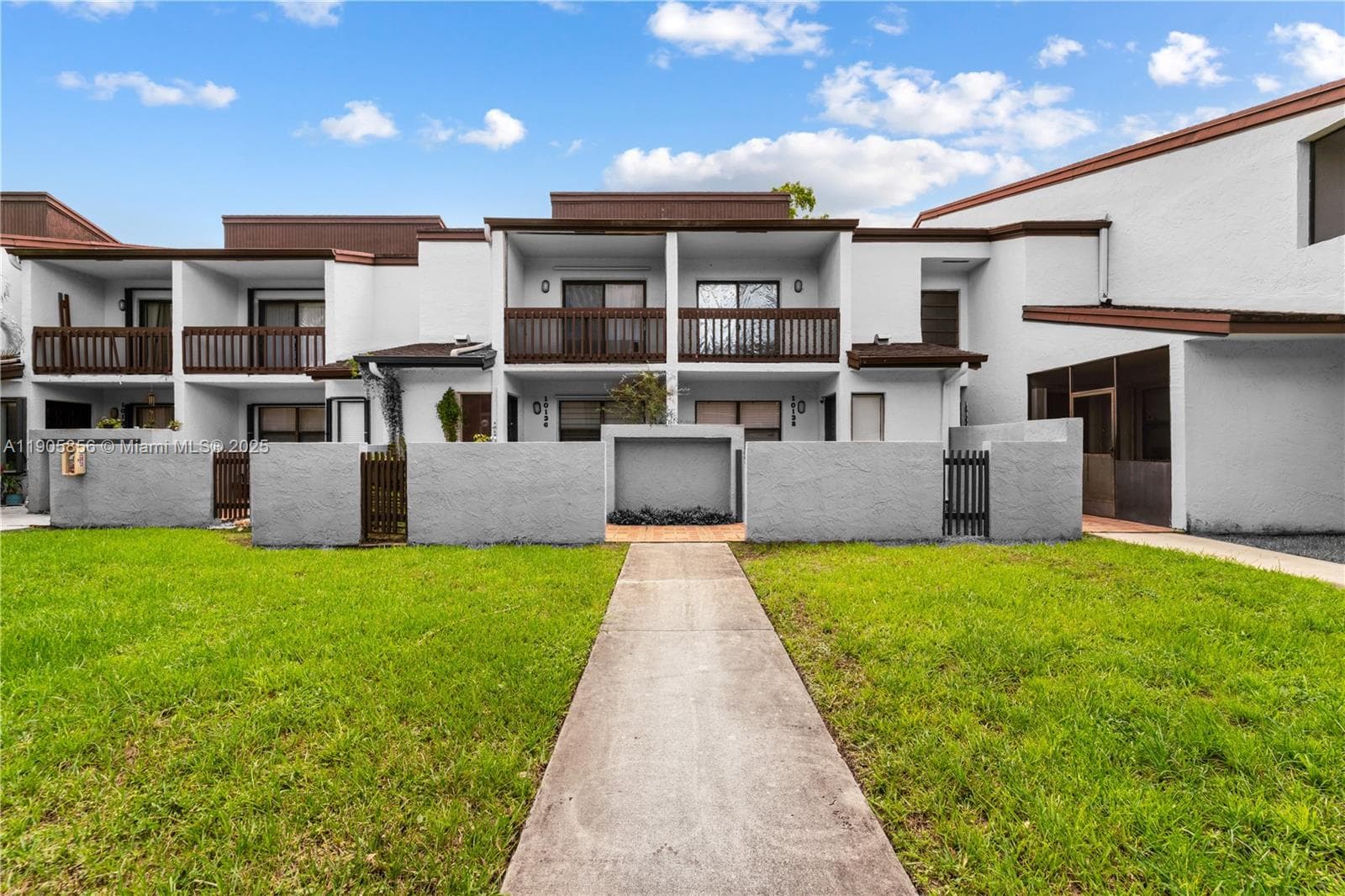 VILLAS OF AMBERWOOD · #68-6 in Doral - Photo 24
