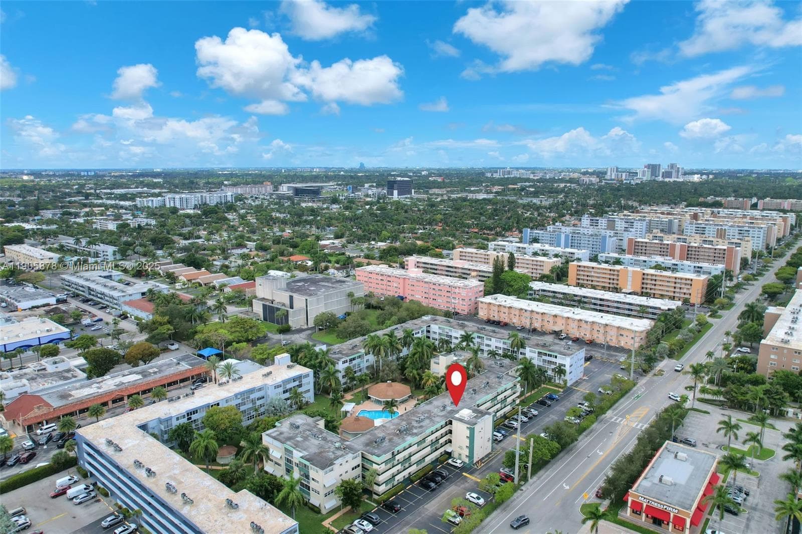 APRIL BREEZE CONDO · #109 in Hallandale Beach - Photo 30