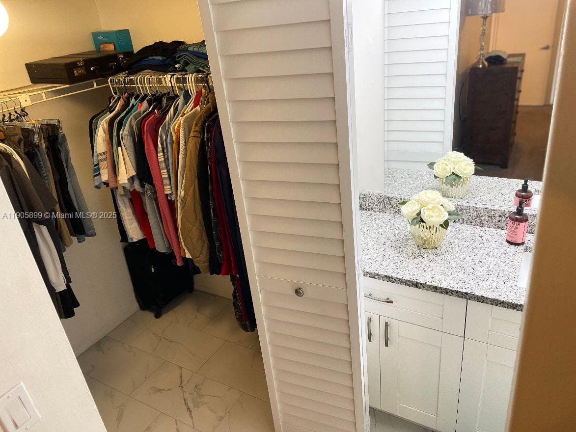 QUATRAINE CONDO I PH I · #O3 in Miami - Photo 6