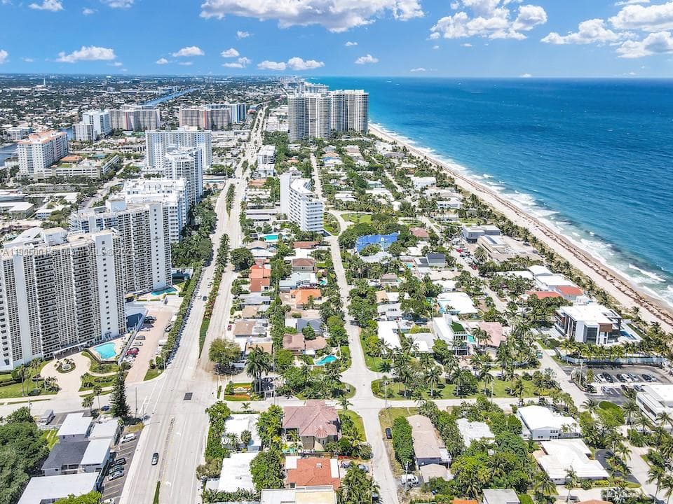 EMBASSY TOWER II INC COND · #11B in Fort Lauderdale - Photo 2