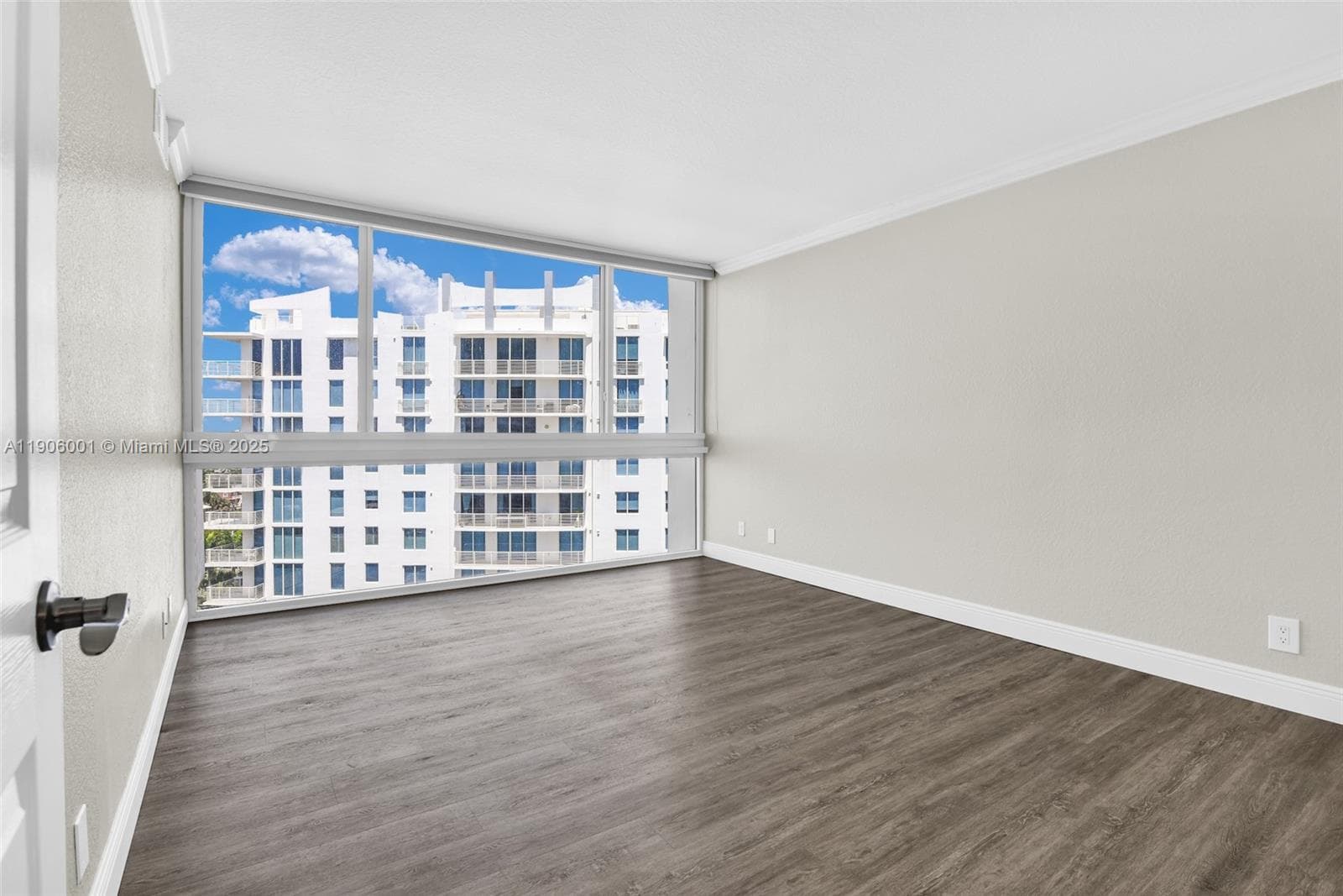EMBASSY TOWER II INC COND · #11B in Fort Lauderdale - Photo 18