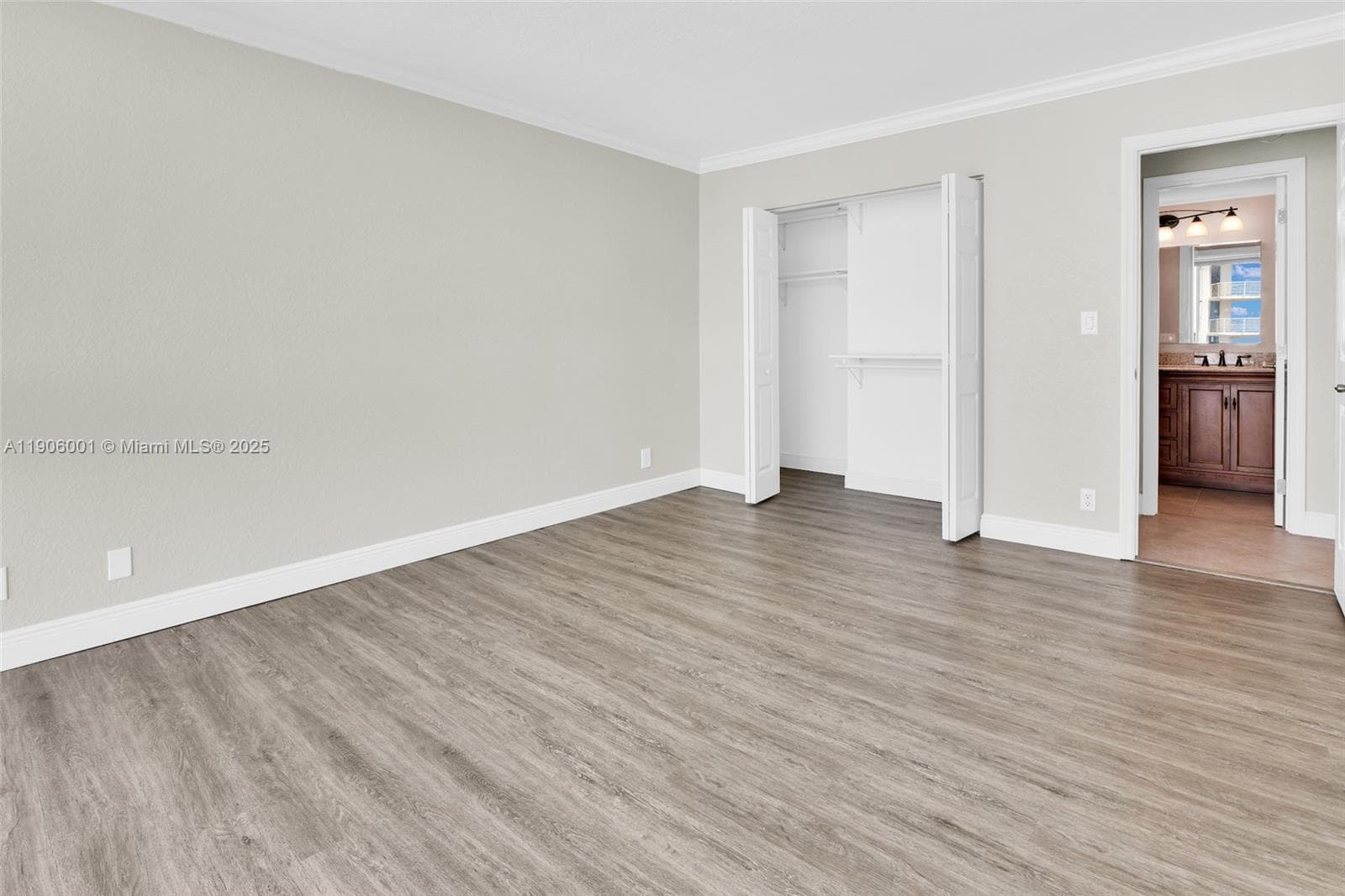 EMBASSY TOWER II INC COND · #11B in Fort Lauderdale - Photo 19