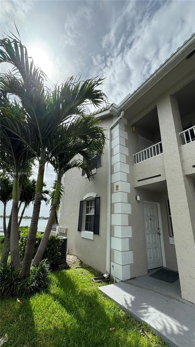 LAKEVIEW CLUB CONDO · #201 in Oakland Park - Photo 23