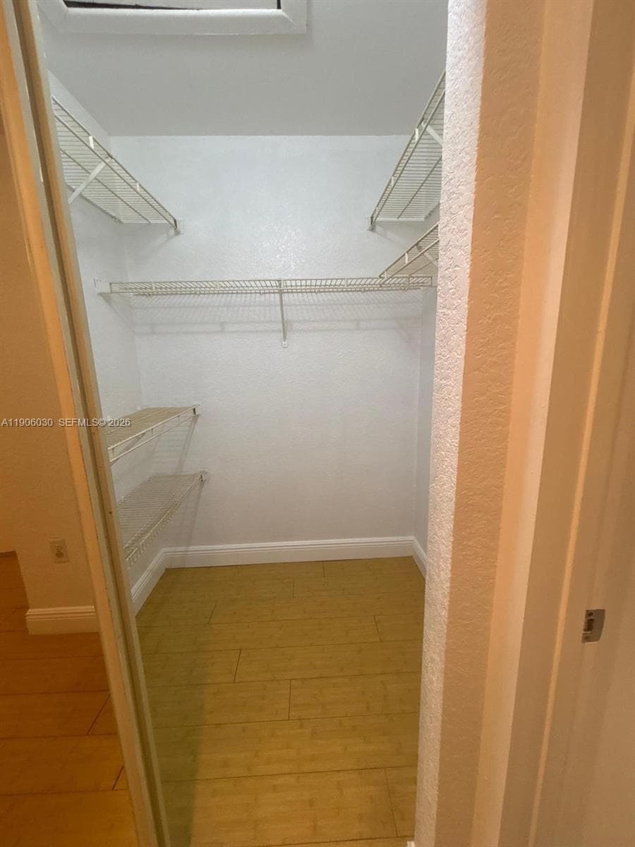 LAKEVIEW CLUB CONDO · #201 in Oakland Park - Photo 11
