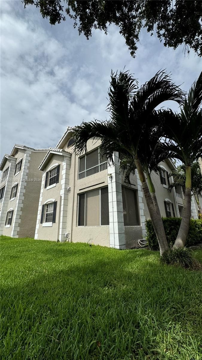 LAKEVIEW CLUB CONDO · #201 in Oakland Park - Photo 25