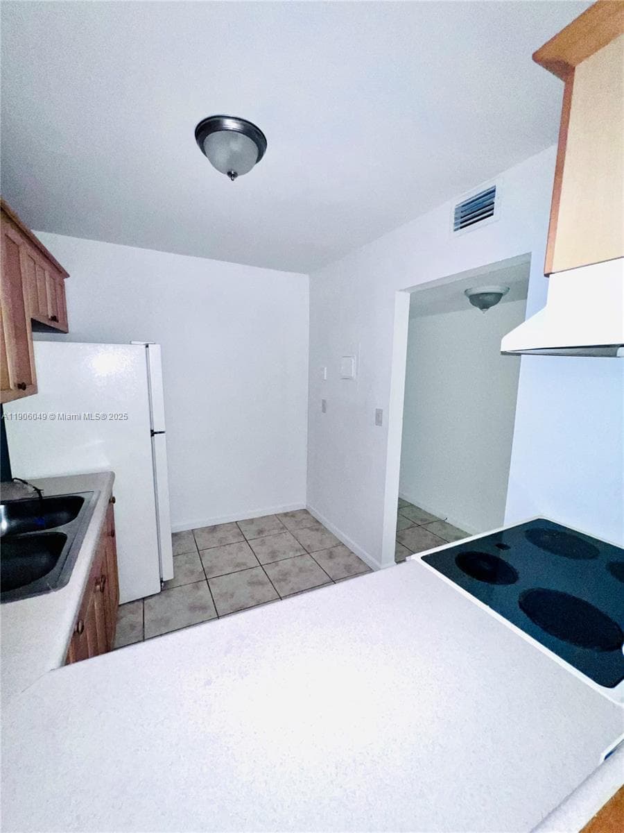 GOLD COAST CONDO · #305 in North Miami - Photo 7