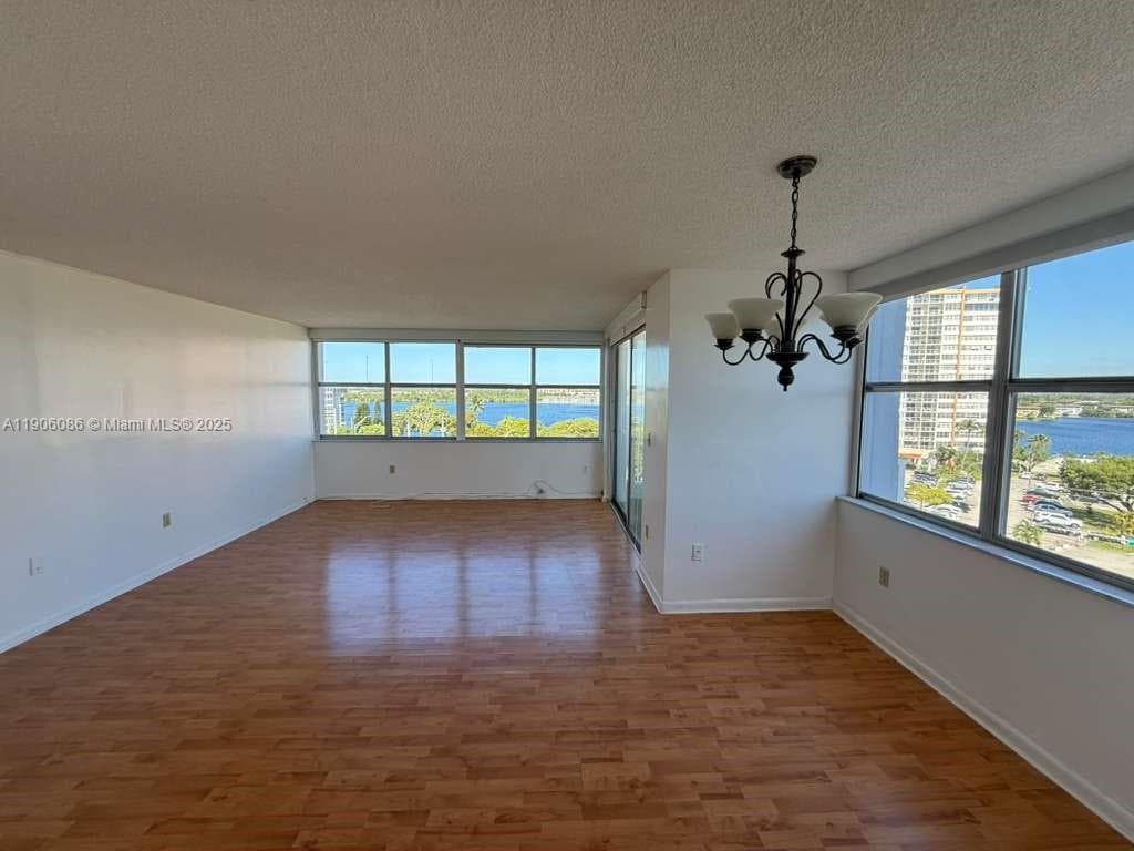 WILSHIRE CONDO · #814W in Miami - Photo 6