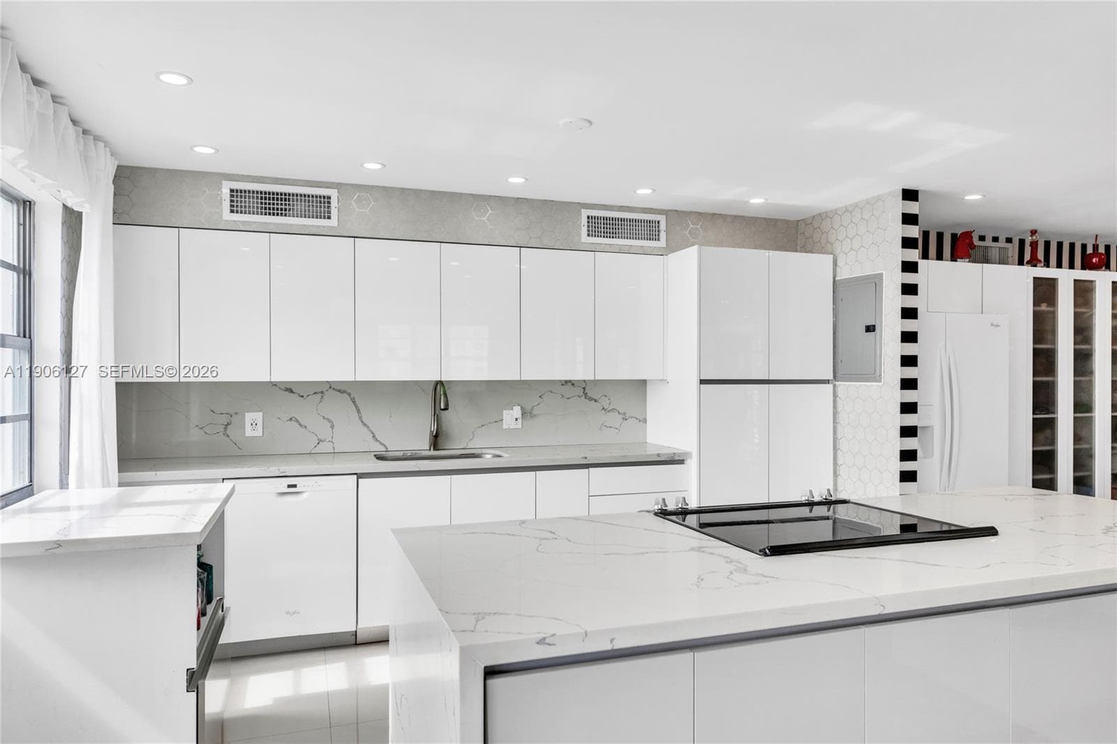 ADMIRALS PORT CONDO · #1516W in Aventura - Photo 6