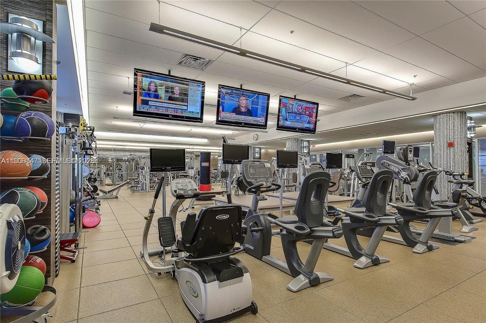 NORTH TOWER AT THE POINT · #2204 in Aventura - Photo 39
