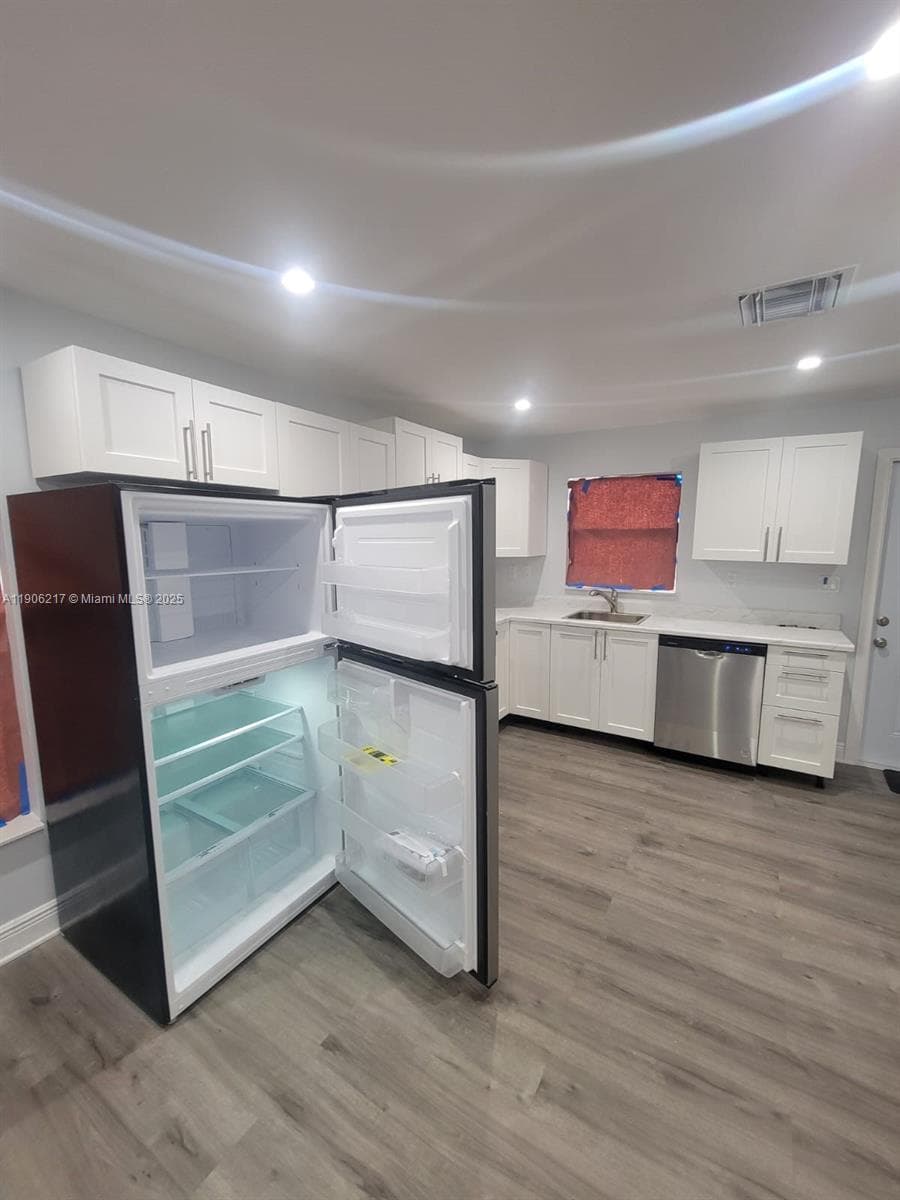 1809 NW 8th Pl #1809 photo 2