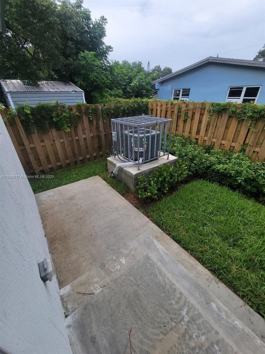 1809 NW 8th Pl #1809 photo 12