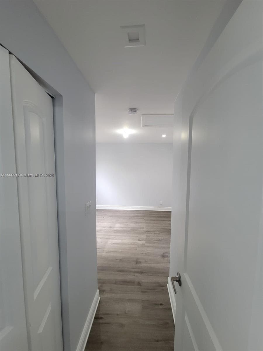 1809 NW 8th Pl #1809 photo 9