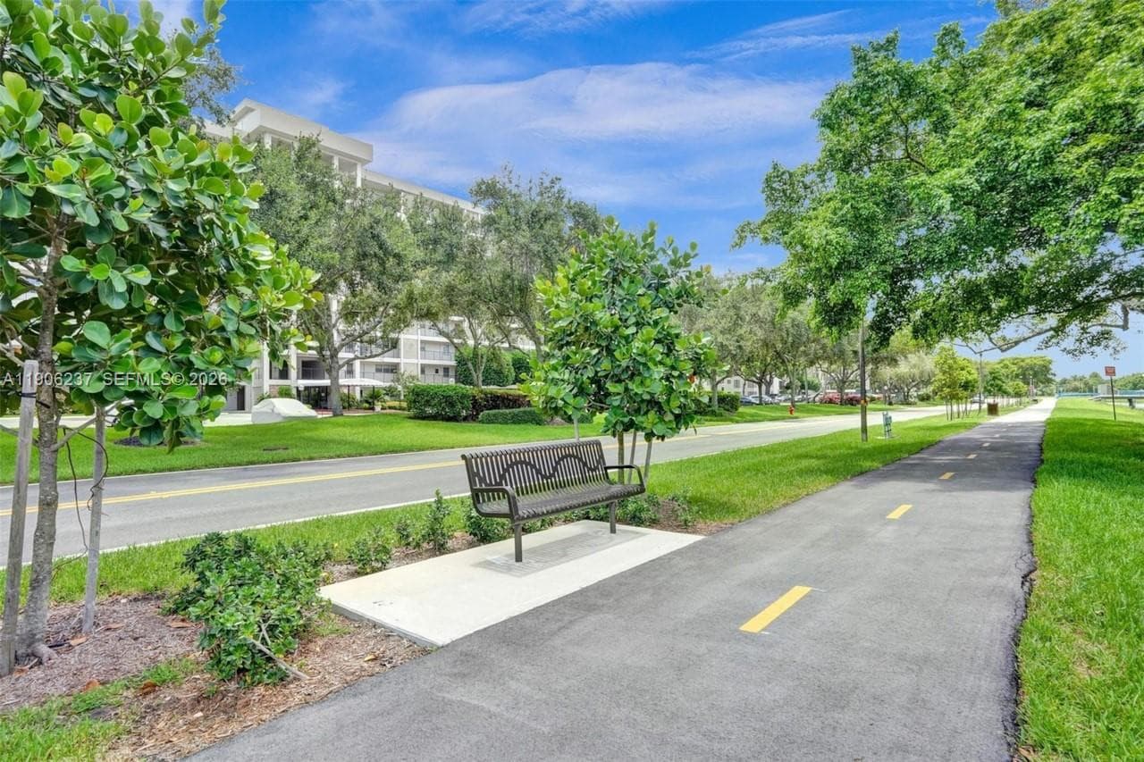 PALM AIRE COUNTRY CLUB · #305 in Pompano Beach - Photo 32