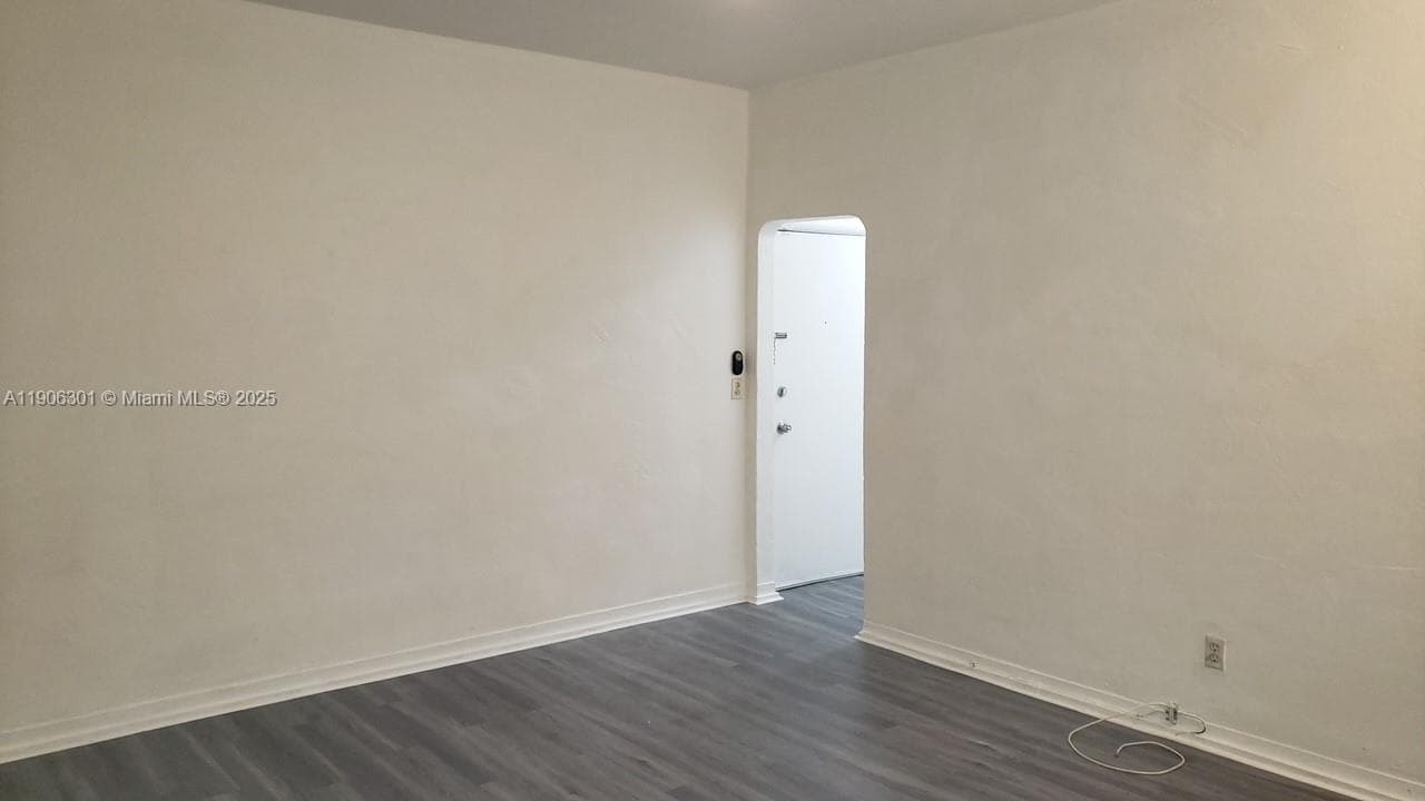 CARMEL VILLAS CONDO · #4 in Miami Beach - Photo 15