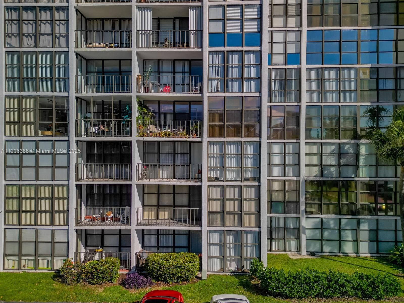 OCEANVIEW PARK CONDO · #302 in Hallandale Beach - Photo 19