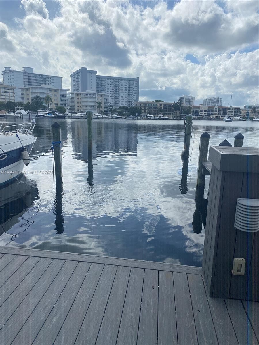 BAY PLACE CONDO · #208 in Hallandale Beach - Photo 1
