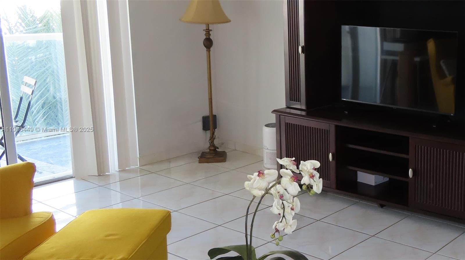 Arlen Beach Condominium · #511 in Miami Beach - Photo 14