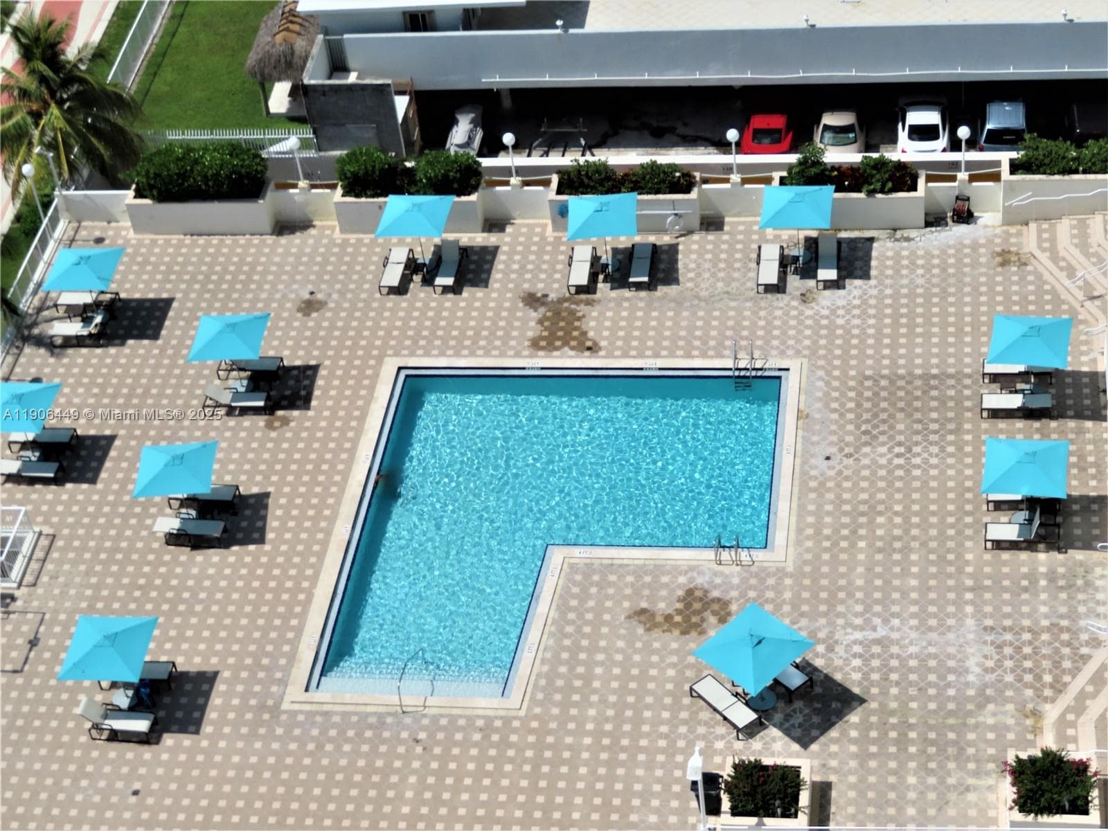 Arlen Beach Condominium · #511 in Miami Beach - Photo 41