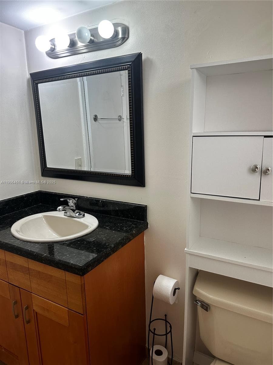 FOURTH GULFSTREAM GARDEN · #308 in Hallandale Beach - Photo 23