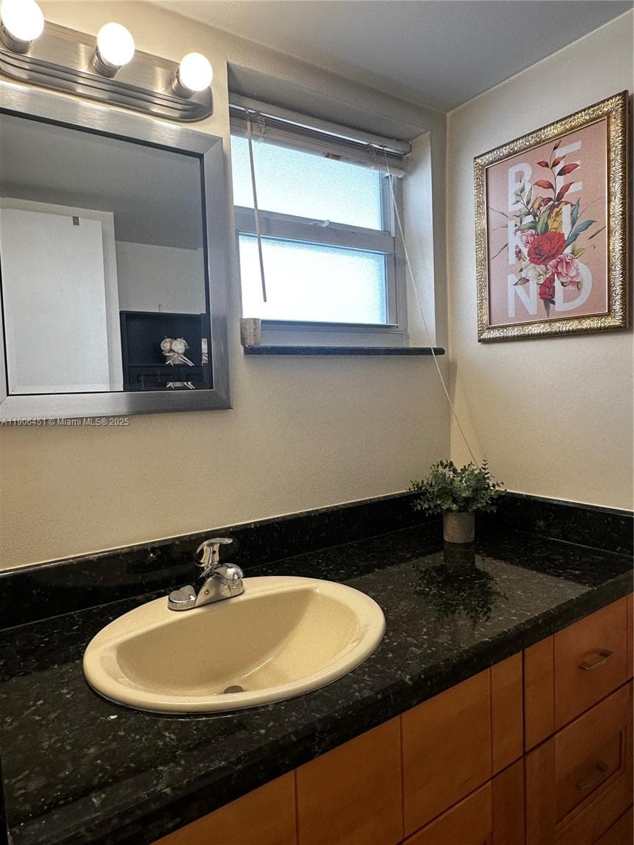 FOURTH GULFSTREAM GARDEN · #308 in Hallandale Beach - Photo 26