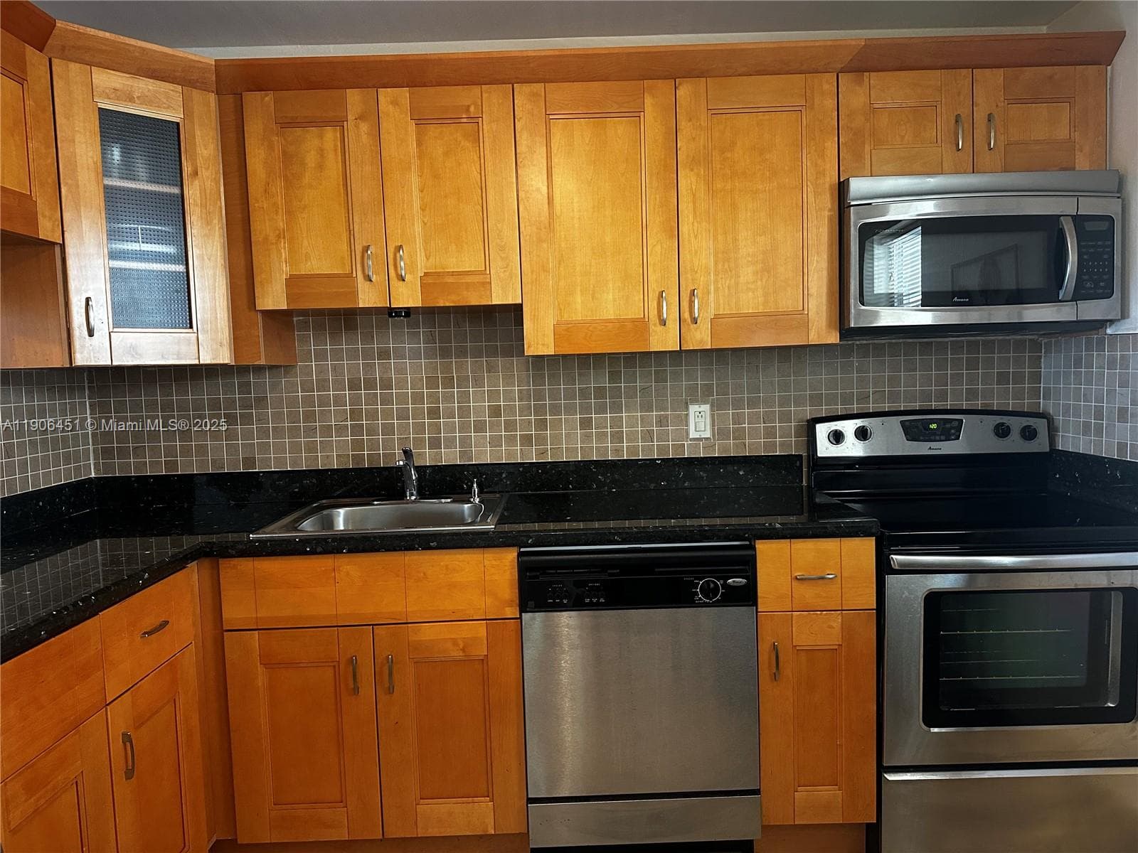 FOURTH GULFSTREAM GARDEN · #308 in Hallandale Beach - Photo 10