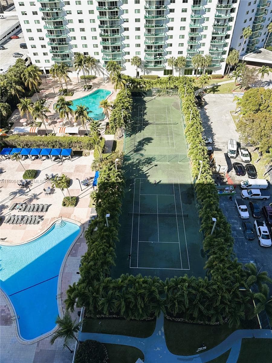 Ocean Reserve · #PH-10 in Sunny Isles Beach - Photo 26