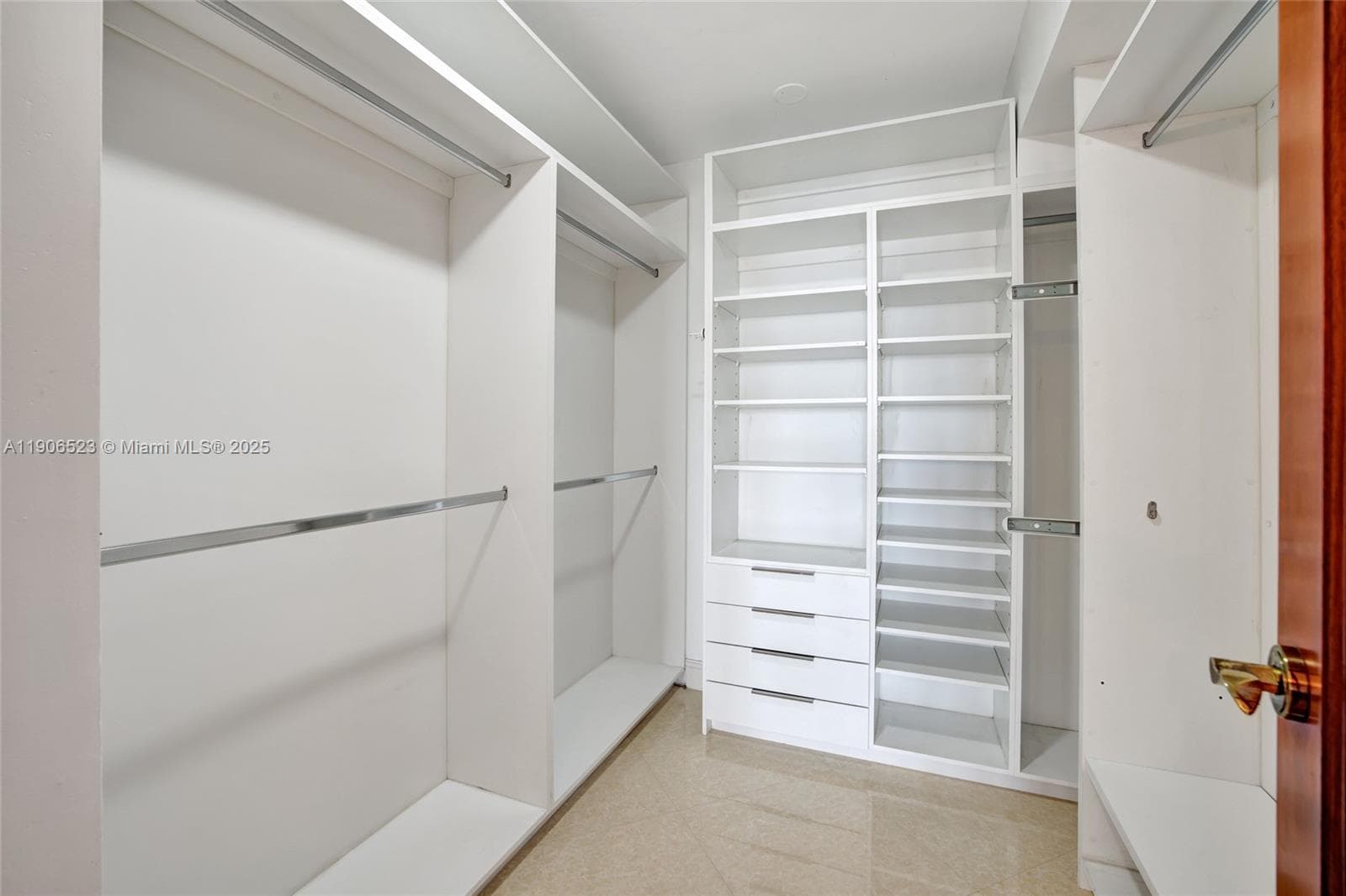 BONAVISTA CONDO · #1603 in Aventura - Photo 17