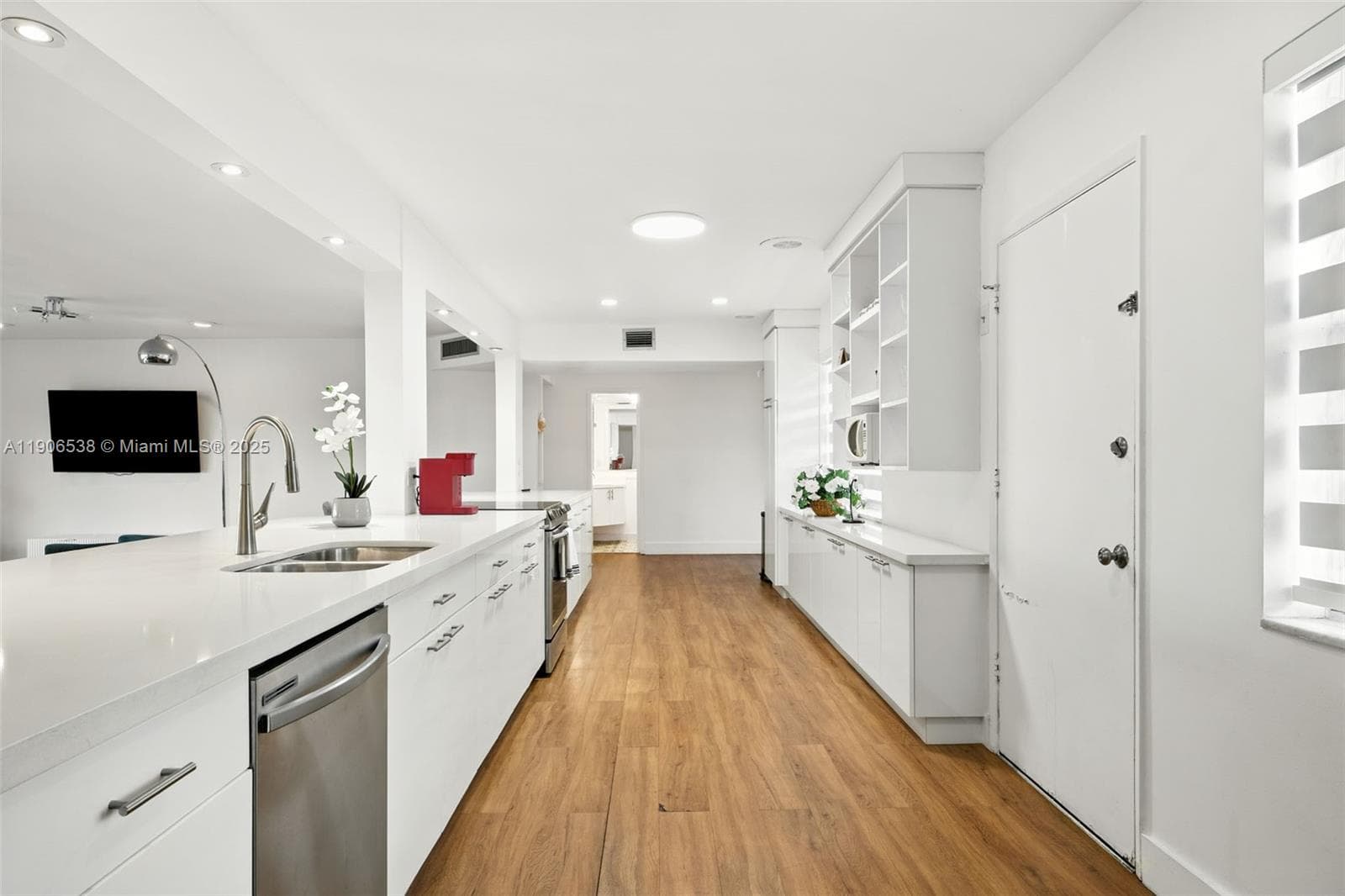 THIRD FORUM CONDOMINIUM · #B307 in Miami - Photo 11