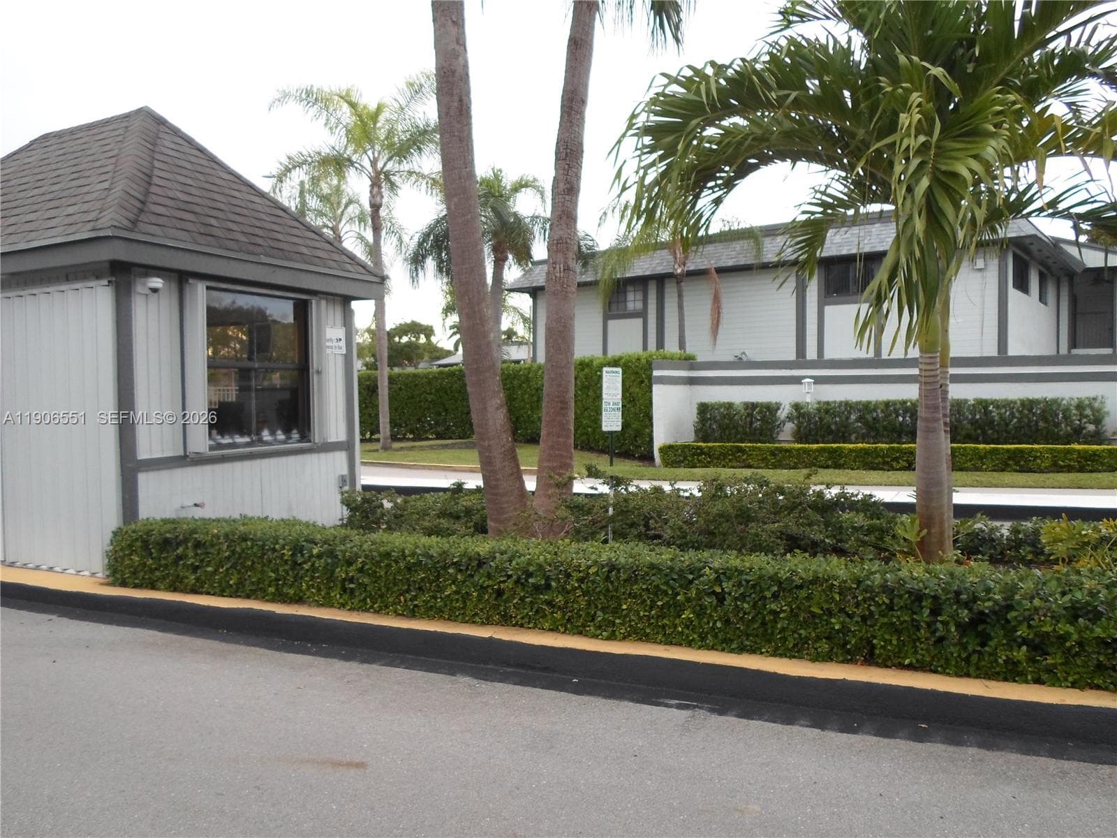 CARMEL LAKES CONDO NO 3 · #201 in Miami - Photo 2
