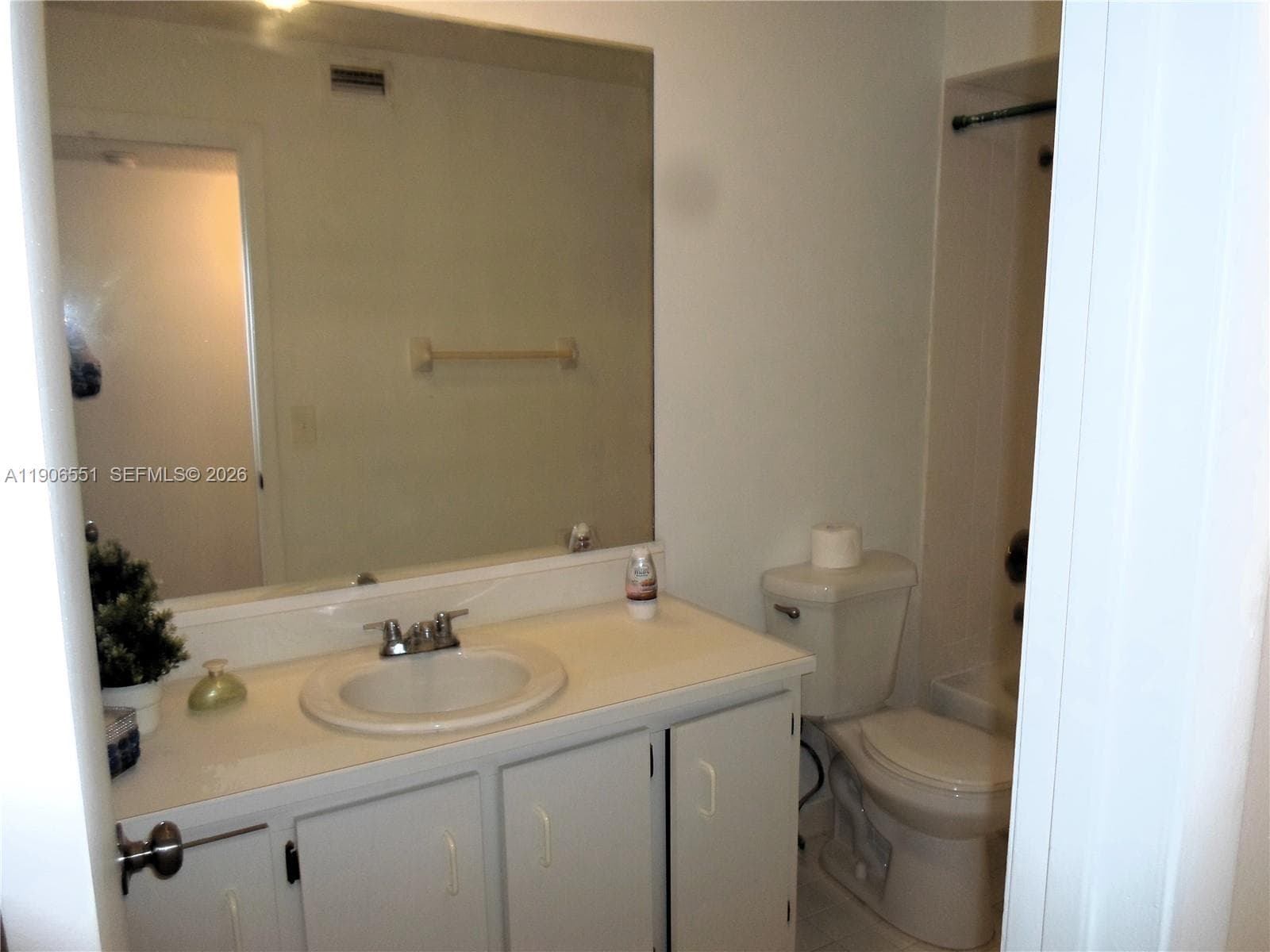 CARMEL LAKES CONDO NO 3 · #201 in Miami - Photo 29