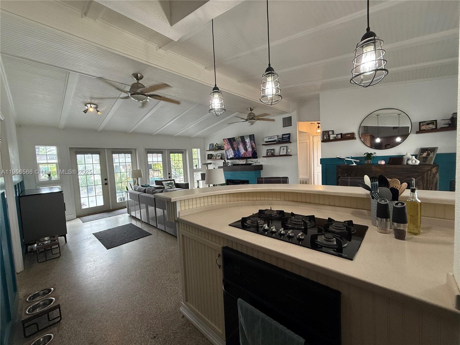 2524 Key Largo Ln photo 13